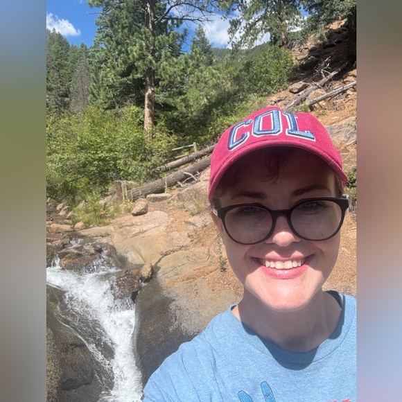 Champagne Taste On Beer In A Can Budget - Picture 3 of 7